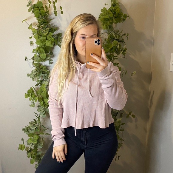 Brandy Melville Tops - Brandy Melville Light Pink Waffle Knit Pullover OS